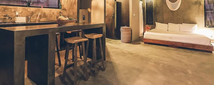 Studio Apartment