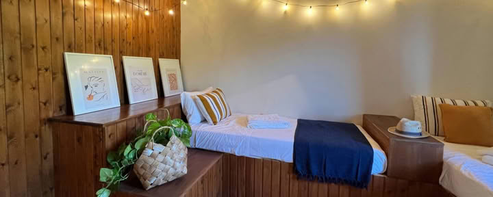 Twin Bedroom