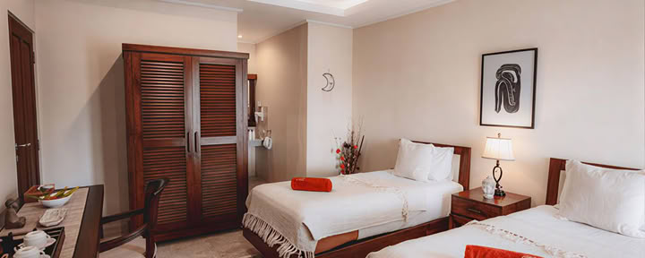 Twin bedroom