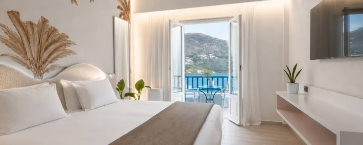 Superior Cycladic