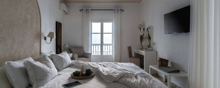 Honeymoon Suite