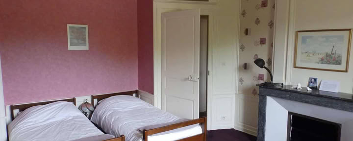 2-3-4 person room