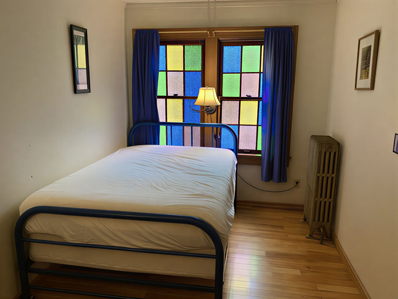 Lodge Room (1 full bed)