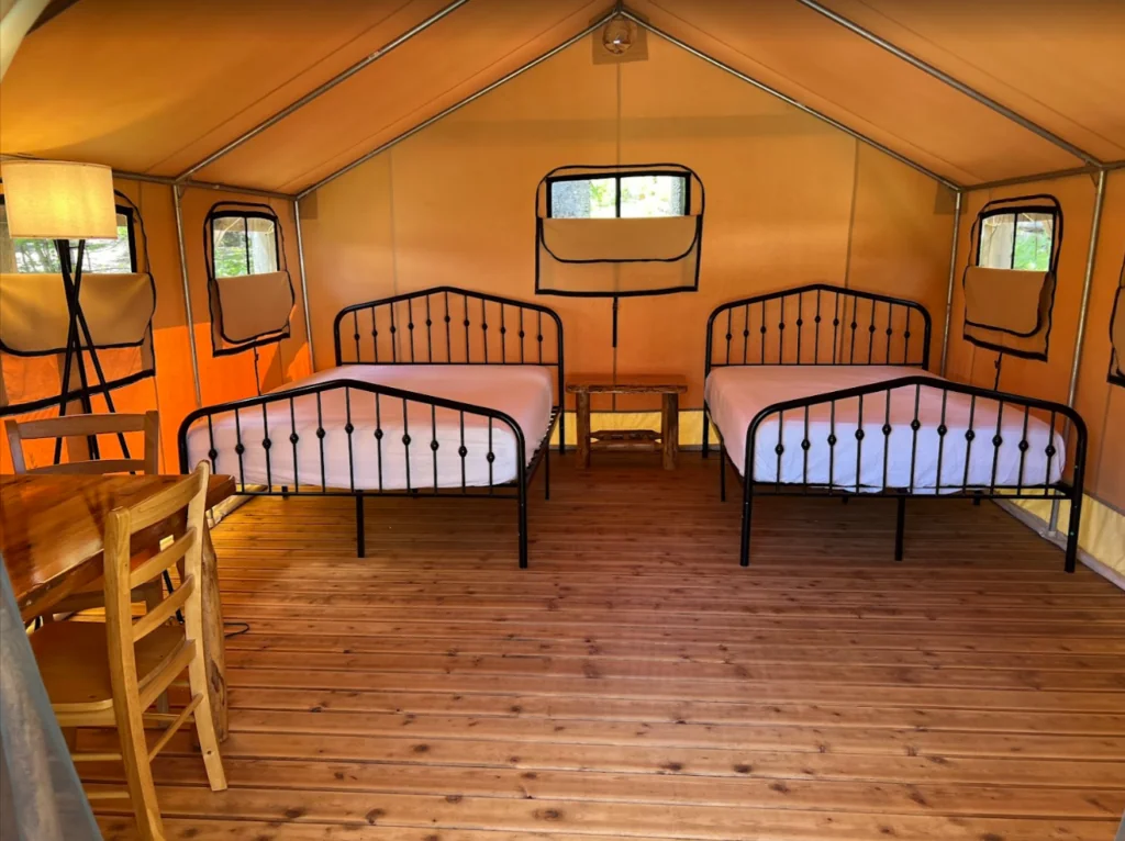 The Aviary (1 queen + 1 full bed)