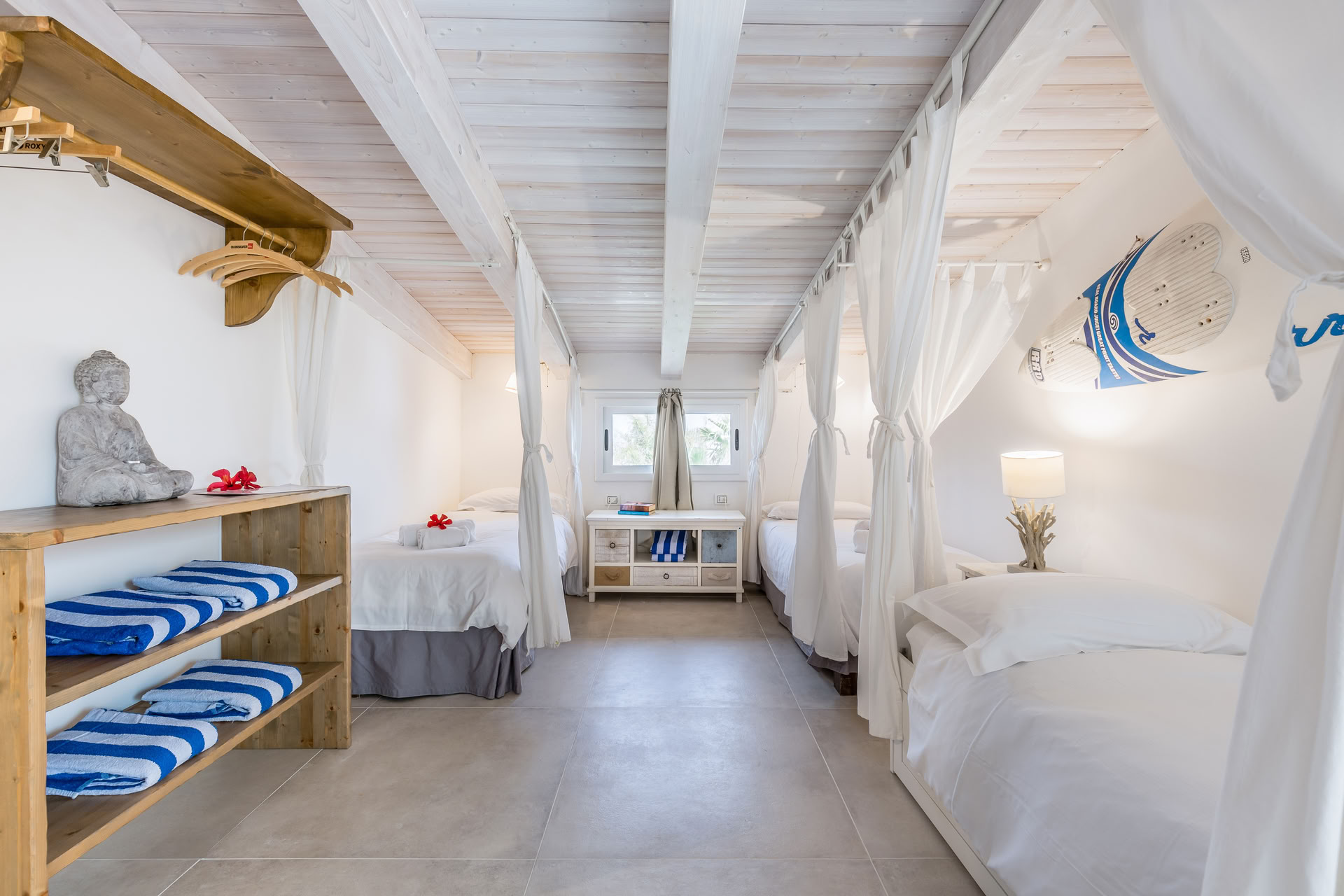 Tarifa Room
