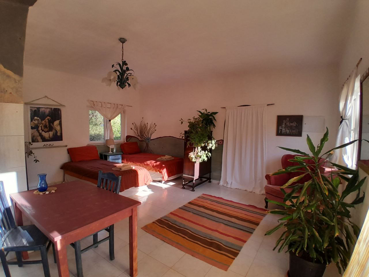 Love Birds Studio Apartment