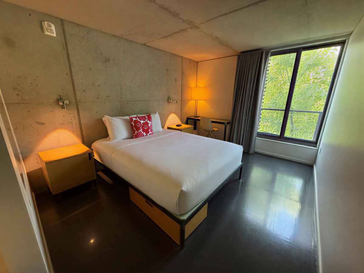 Private Room with Bath in the Annex
