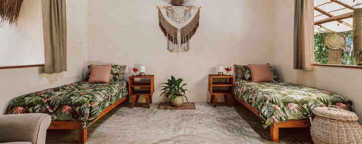 Twin Rooms/Cabins with Private Bathroom