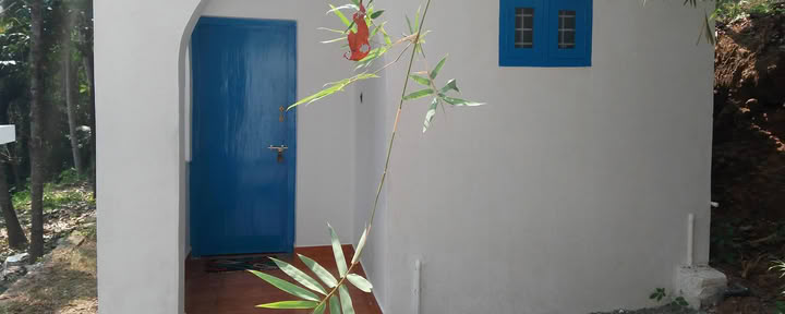 Private Hut Blue