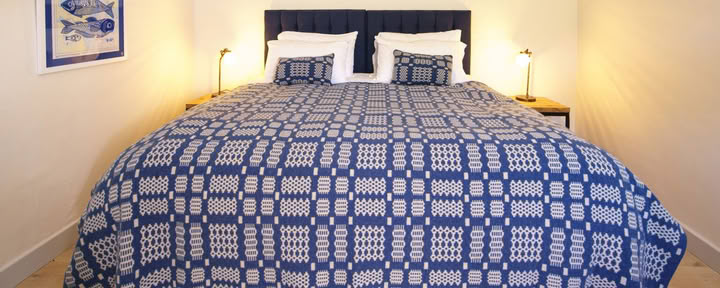 Single occupancy double bed