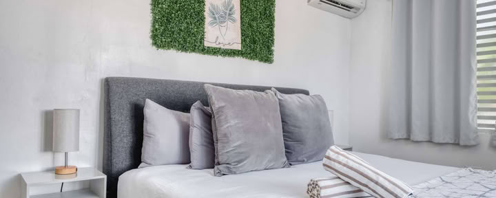 Private Bedroom "Grateful" Suite
