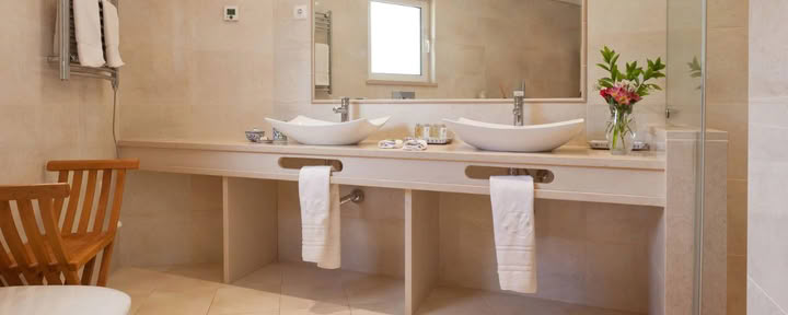 Bordeira Room