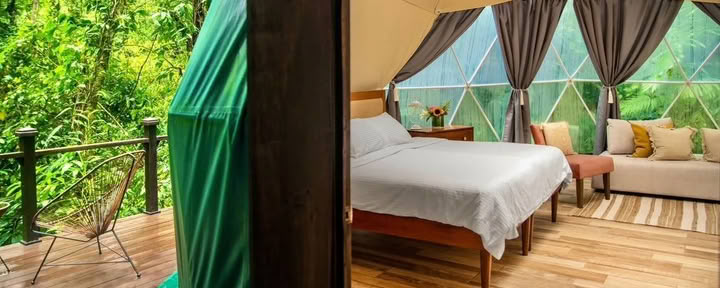 Private dome for 2 (air con.)